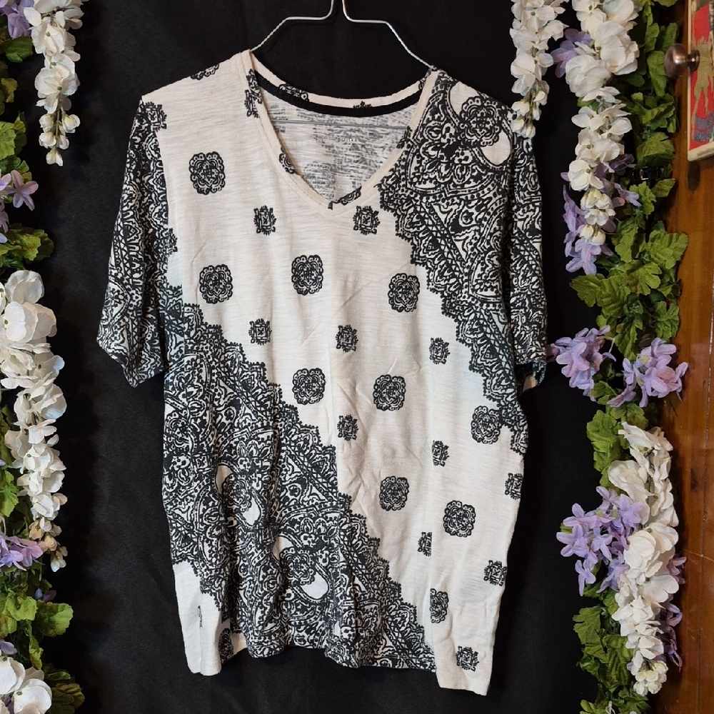 Allison Daley Black & White V-Neck Printed Short Sleeve Top